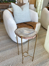 Load image into Gallery viewer, Blue-Gray Agate Accent Table with Natural Crystal Center