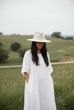 Load image into Gallery viewer, Handcrafted Ivory Sunburst Fedora

