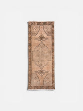 Load image into Gallery viewer, Quiet Geometry – Petite Vintage Rug
